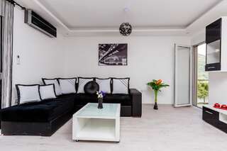 Апартаменты Dream Vacation Apartments Тиват Апартаменты с видом на море-7