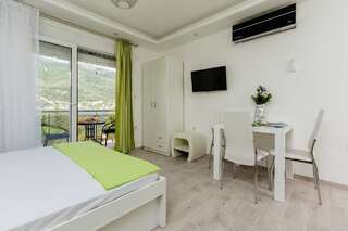Апартаменты Dream Vacation Apartments Тиват Номер-студио с видом на море-10